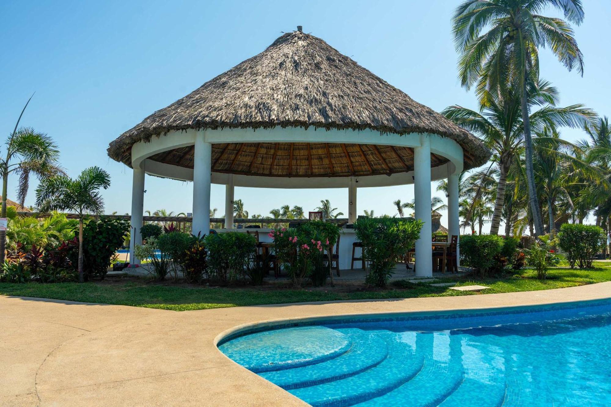 Family House With Pool 10 Min Airport Сasa de vacaciones Acapulco