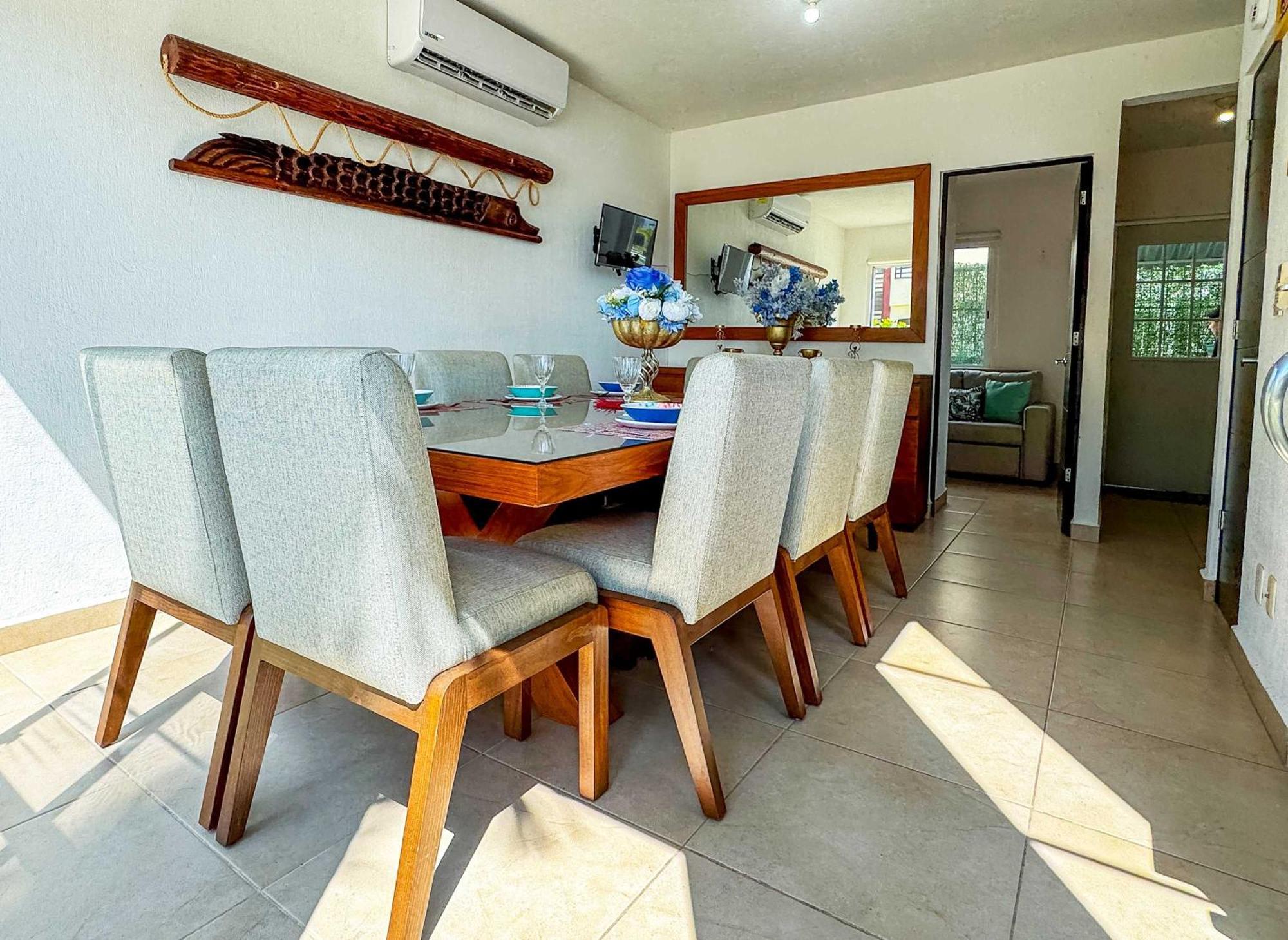 Family House With Pool 10 Min Airport *